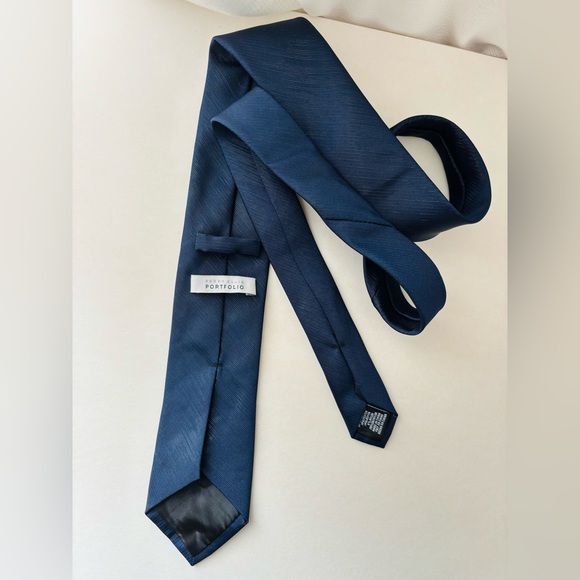 Perry Ellis Portfolio Men’s Dark Navy Tie - Picture 2 of 5